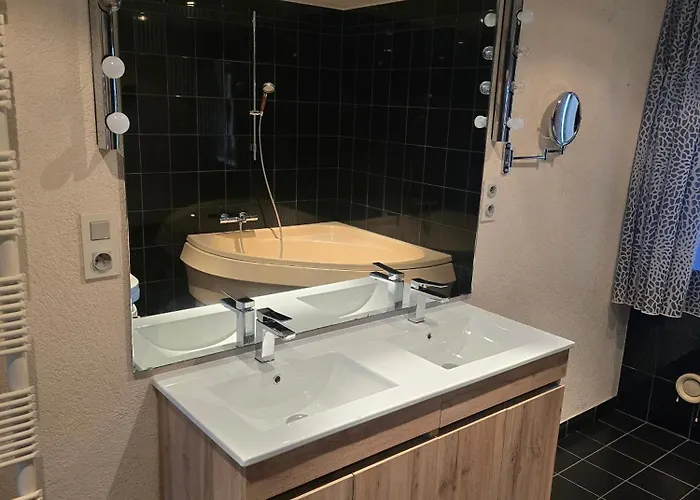 Clos Leonard *
