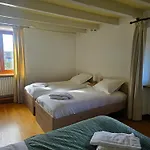 Clos Leonard Апартаменты